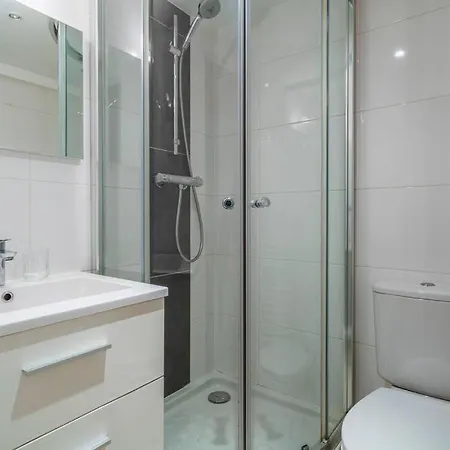 Avec Mezzanine #nation #voltaire Apartment *
